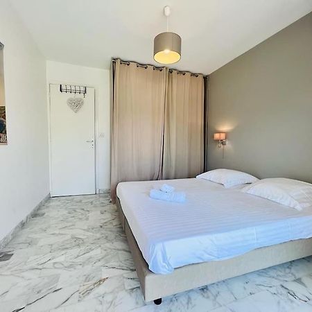 Le Pinede - Apt 4 Prs- Parking - Clim - 500M Plages Antibes Exteriör bild