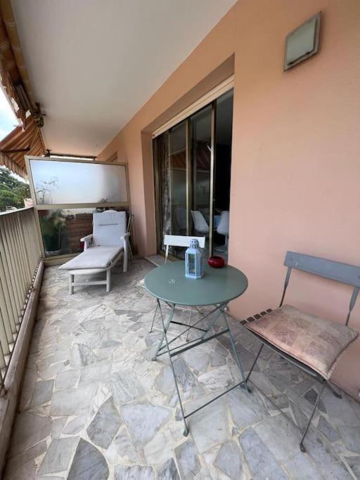 Le Pinede - Apt 4 Prs- Parking - Clim - 500M Plages Antibes Exteriör bild