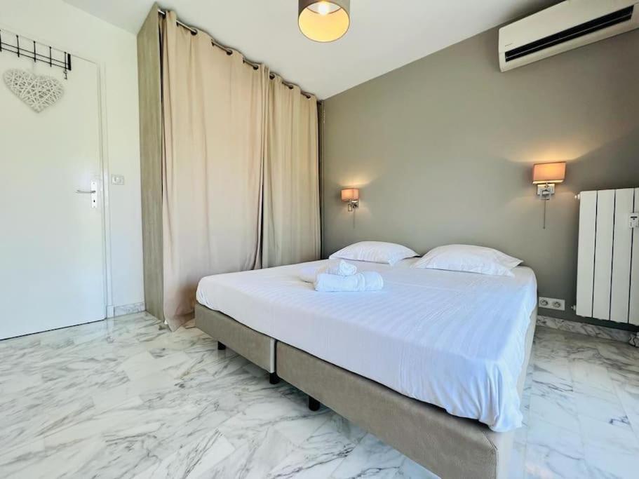 Le Pinede - Apt 4 Prs- Parking - Clim - 500M Plages Antibes Exteriör bild