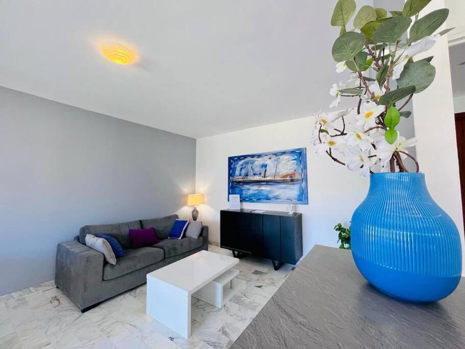 Le Pinede - Apt 4 Prs- Parking - Clim - 500M Plages Antibes Exteriör bild