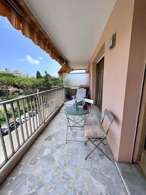 Le Pinede - Apt 4 Prs- Parking - Clim - 500M Plages Antibes Exteriör bild